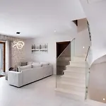 Villa Unique Nidrí