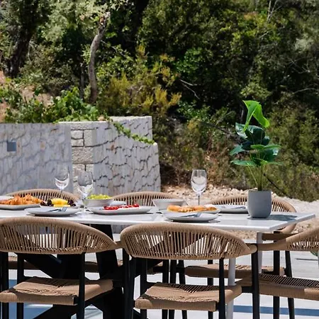 Unique Villa Nydri (Lefkada)